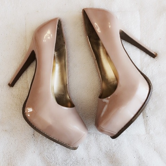 Nude Vera Wang platform heels size 7.5 - Picture 1 of 8